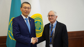 Фотография к новости: Референдумға дайындық барысы халықаралық ұйымдар бақылауында