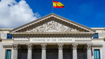 Фотография к новости: Мадрид Трамптың сауда қатынастарын үзу туралы мәлімдемесіне жауап берді