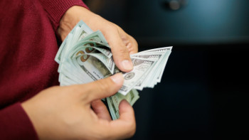 Фотография к новости: Шетелдегі жұмыс, жоғары жалақы: Бұл не деген батпан құйрық? – ІІМ азаматтарға ескерту жасады