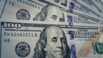 Фотография к новости: "Доллар бағамы 542 теңге?": Экономистер 2026 жылға болжам жасады  