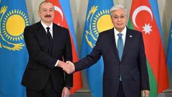 Фотография к новости: Ильхам Әлиев Қазақстан Президентіне алғыс айтты