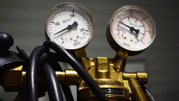 Фотография к новости: Таяу Шығыстағы дағдарысқа байланысты Үндістанда сұйытылған газ бағасы көтерілді