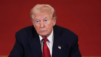 Фотография к новости: Трамп: АҚШ Иранның 10 мина тасымалдаушы кемесін жойды