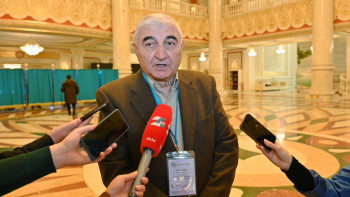 Фотография к новости: Әзербайжанның ОСК төрағасы Қазақстандағы 50 сайлау учаскесін аралады