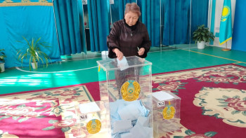 Фотография к новости: Конституция референдумда дауыс берді