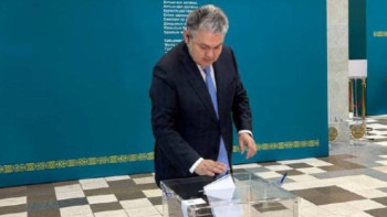 Фотография к новости: Ермек Көшербаев референдумда дауыс берді