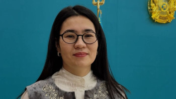 Фотография к новости: Трендтен қалмайтын мектеп директоры дауыс берді