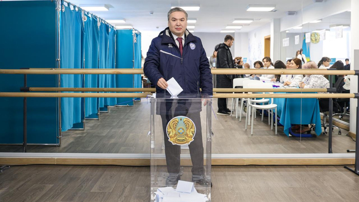  Өнеркәсіп және құрылыс министрлігі