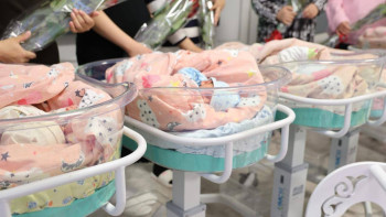 Фотография к новости: Наурызнама онкүндігі: Атырауда «Шаңырақ күнінде» жас аналарға құрмет көрсетілді