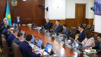 Фотография к новости: Бектенов Алатау қаласы туралы заңды жедел қарауды тапсырды 