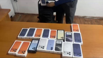 Фотография к новости: Дүкен есігін балғамен сындырған: 20-ға жуық iPhone ұрлаған күдікті ұсталды