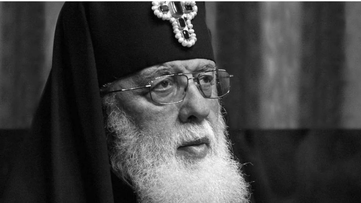  Бүкіл Грузия Патриархы II Илья / жеке  Facebook парақшасынан алынды