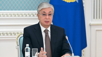 Фотография к новости: Мемлекет басшысы қазақстандықтарды Ораза айт мерекесімен құттықтады