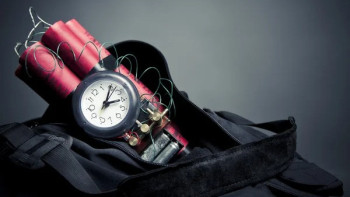 Фотография к новости: "Террористі жай ғана құшақтадым": Дәрігерге келген ер адам ауруханада жарылыстың алдын алды