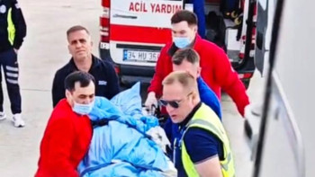 Фотография к новости: Жағдайы ауыр екі Қазақстан азаматы Түркиядан елге жеткізілді