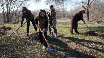 Фотография к новости: "7 OZEN": Жетісуда Көксу өзенінің арнасы тазартылды