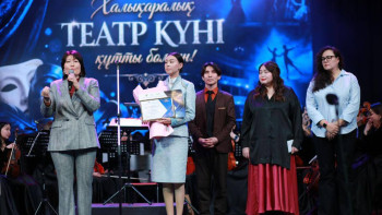 Фотография к новости: Елордада "Қаллеки тынысы" спектакльдер шеруі қорытындыланды