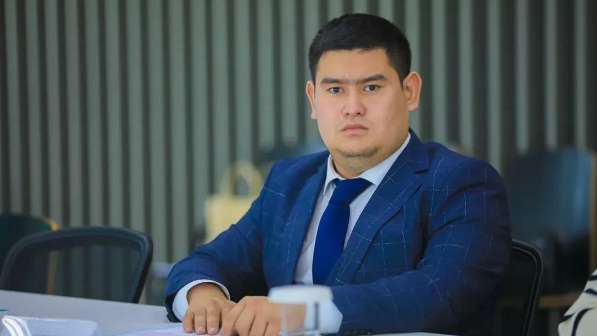  сарапшының жеке мұрағаты