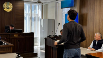 Фотография к новости: Жанабыловтар ісі: Халыққа курс сатқан тағы бір танымал блогер сотта жауап берді