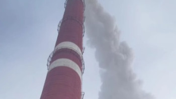 Фотография к новости: Өскемендегі түтін: Ауаны ластаған компанияға 20 млн теңге айыппұл салынды