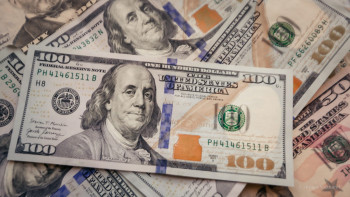 Фотография к новости: Мұнай қымбаттап, доллар арзандауда: Нарықтағы ахуал қандай?