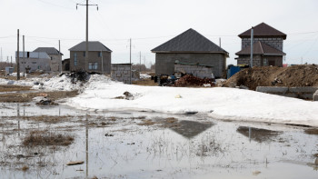 Фотография к новости: Лай көше мен еріген қар суы: Астана маңындағы ауылдың бүгінгі көрінісі