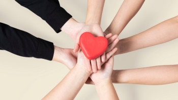 Фотография к новости: Қайырымдылық пен волонтерлік: қоғамның жүрек соғысы ма, әлде формальды іс пе?