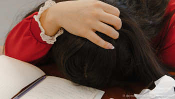 Фотография к новости: «Бәріне өзің кінәлісің»: Алматыда зорланған 13 жастағы оқушы қызға қысым көрсетілген