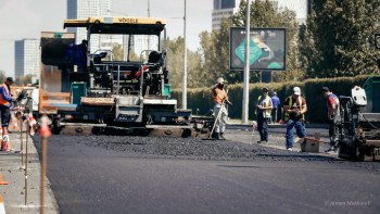 Фотография к новости: ШҚО-дағы жол дауы: Жобалар тоқтап, миллиардтар өндірілді