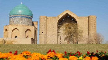 Фотография к новости: Түркістанға жаңа серпін: Үкімет Ясауи мұрасын ілгерілету жоспарын қабылдады