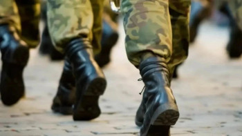 Фотография к новости: Алматыда сарбазға күш қолданған офицер шенінен айырылып, бостандығы шектелді