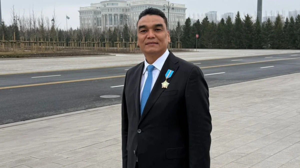  Кейіпкердің жеке мұрағатынан