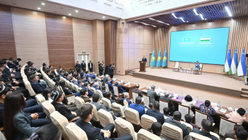 Фотография к новости: Орталық Азиядағы мәдени серпіліс: Қазақстан мен Өзбекстан ортақ жобаларды қолға алуда