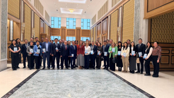 Фотография к новости: Тарих қалай хатталады? Президент Архивіндегі бірегей жобаның тұсауы кесілді