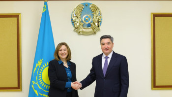 Фотография к новости: Бектенов АҚШ елшісімен сауда, AI және ғарыш саласындағы ынтымақтастықты талқылады