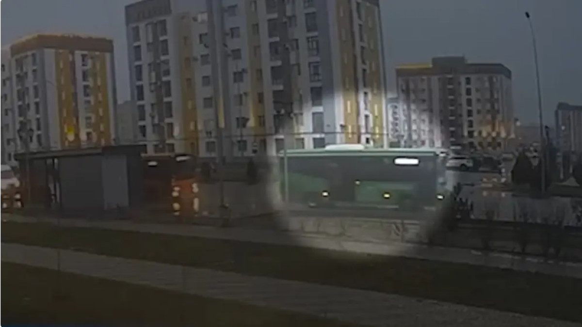  Otyrar.kz / видеодан скрин