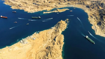 Фотография к новости: Екі танкер Ормуз бұғазы арқылы өте алмады