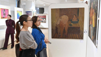 Фотография к новости: Астанада "Нұр шашу" халықаралық көрмесі ашылды