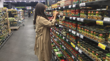 Фотография к новости: "Түрмедегідей жұмыс": Қазақстандықтар Galmart-та еңбек құқықтарының бұзылып жатқанын мәлімдеді