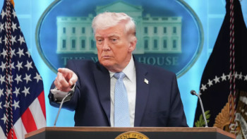 Фотография к новости: Трамп Ормуз бұғазы төңірегіндегі жағдайға қатысты мәлімдеме жасады