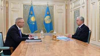 Фотография к новости: Алакөл мен Балқаш туризміне екпін: Тоқаев Жетісу әкіміне тапсырма жүктеді