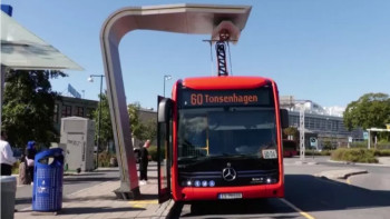 Фотография к новости: Норвегияда оқушы тұрақтағы автобусты айдап кеткен