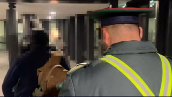 Фотография к новости: Кәсіпкерді 1 млн долларға алдаған алаяқ 10 жылдан кейін Германиядан Қазақстанға жеткізілді