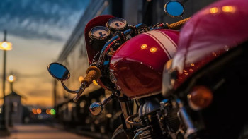 Фотография к новости: Қарағанды облысында жантүршігерлік жол апатынан екі мотоциклист қаза тапты