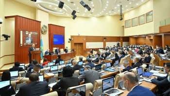 Фотография к новости: Дивидендтер, пайыздар, роялти: Мәжіліс Оманмен салық мәселесін реттейтін заңды қарады