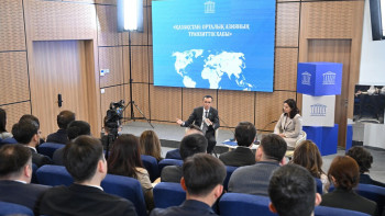 Фотография к новости: Әшімбаев: Қазақстан Орталық Азияның басты транзиттік хабына айналуға дайын