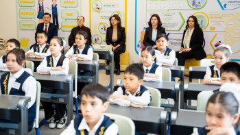 Фотография к новости: Астанада инновациялық Smart Class сыныбы ашылды