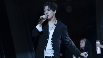 Фотография к новости: Аргентинада Димаш Құдайбергеннің атымен музыкалық кабинет ашылды