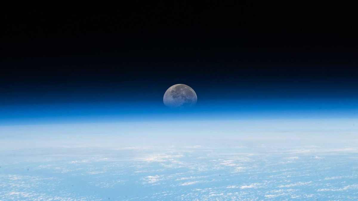  NASA