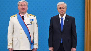 Фотография к новости: Президент бір топ азаматты мемлекеттік наградамен марапаттады
